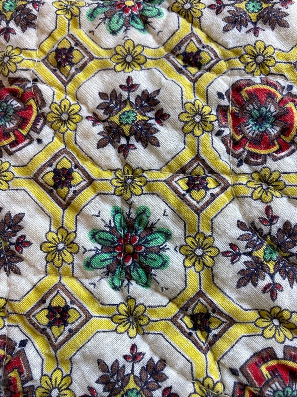 Vintage Olde Kentucky “Cheater Quilt”